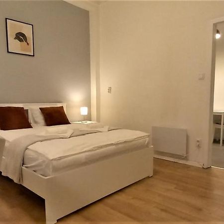 דירות בודפשט Quiet And Private Studio In The Center מראה חיצוני תמונה