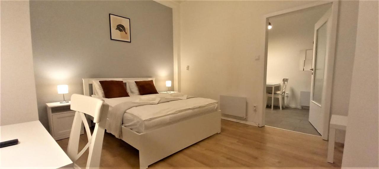 דירות בודפשט Quiet And Private Studio In The Center מראה חיצוני תמונה